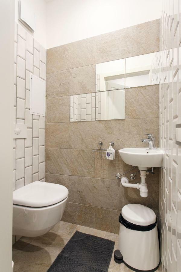 #Stayhere 3Bdr Modern & Stylish Apartment - Heart Of Old Town By Houseys Vilnius Luaran gambar